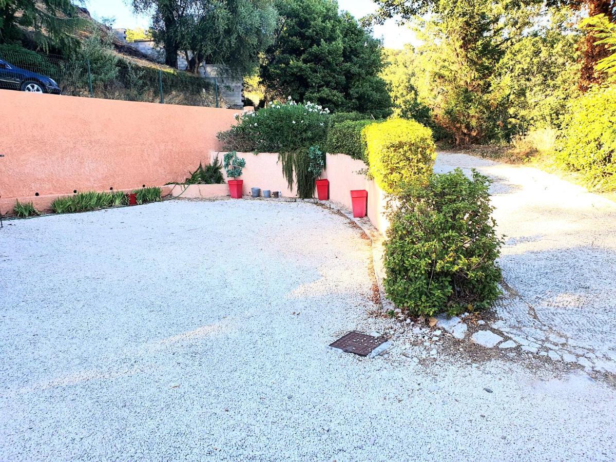 Le Nid De Darshan 2 Personnes Collobrières Εξωτερικό φωτογραφία
